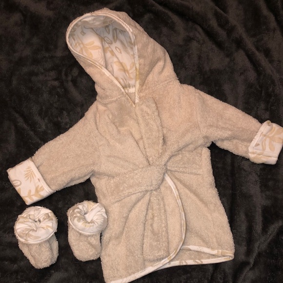 Cozy Baby Bathrobe with Booties - Beige - Picture 1 of 1